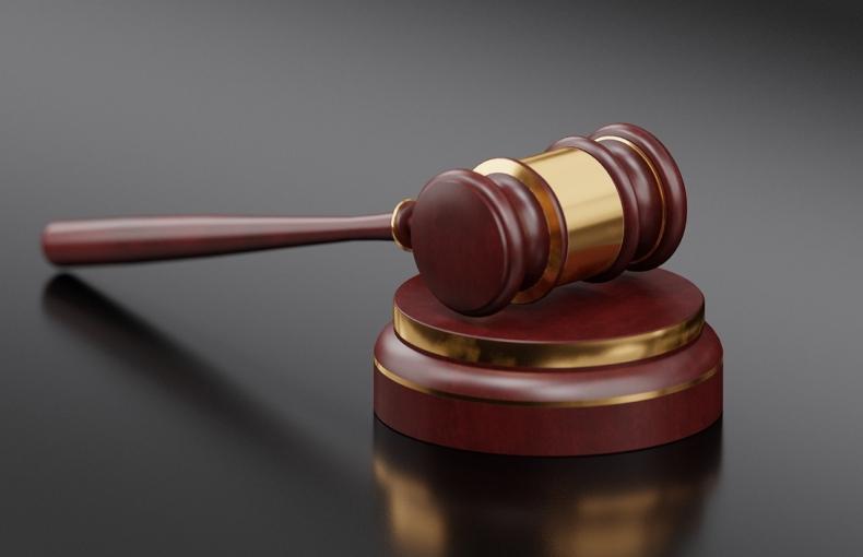 gavel-35772551280.jpg